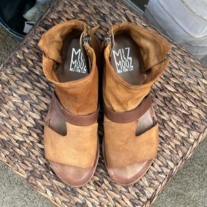 MIZ MOOZ Finney Suede Booties